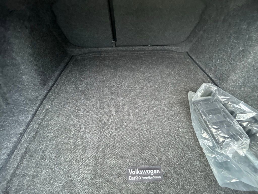 Certified 2025 Volkswagen Jetta GLI Autobahn w/ GLI Black Package image 44