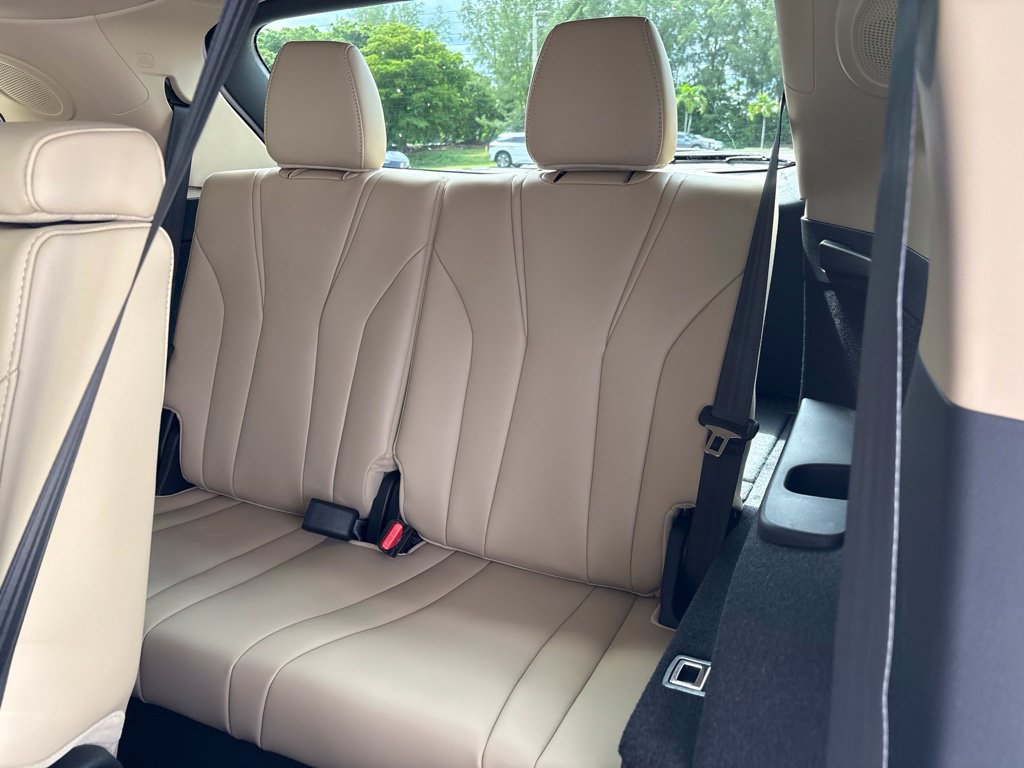 New 2026 Acura MDX w/ Technology Package FWD image 18