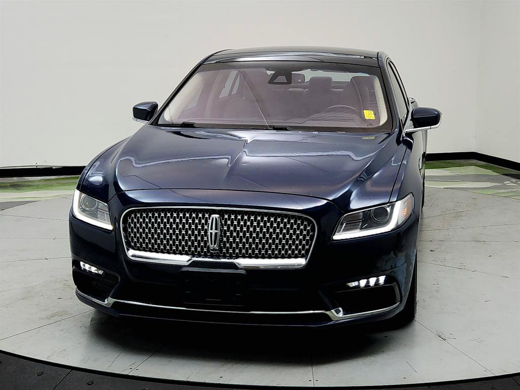 Used 2018 Lincoln Continental Reserve AWD/4WD image 2