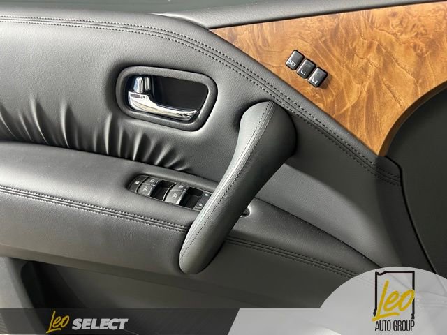 Used 2024 Nissan Armada SL w/ Captain's Chairs Package AWD/4WD image 11