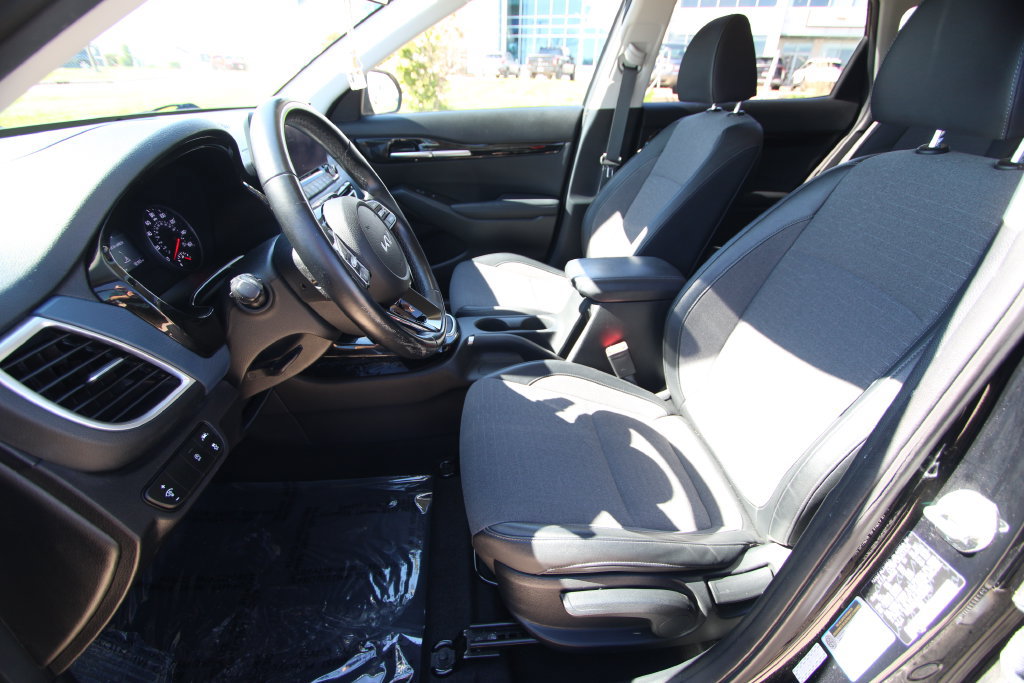 Used 2022 Kia Seltos Nightfall Edition AWD/4WD image 6