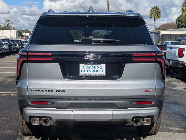 New 2026 Chevrolet Traverse Z71 w/ Enhanced Driving Package image 9