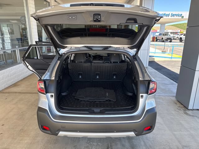 Used 2023 Subaru Outback Limited AWD/4WD image 23