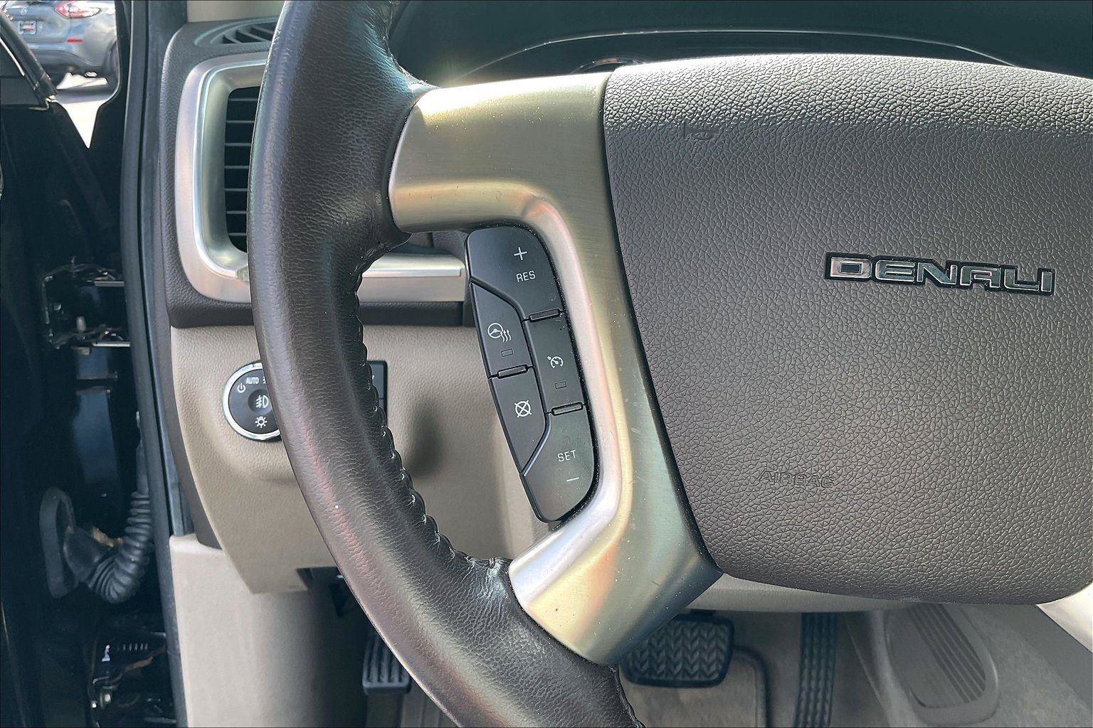 Used 2016 GMC Acadia Denali FWD image 20