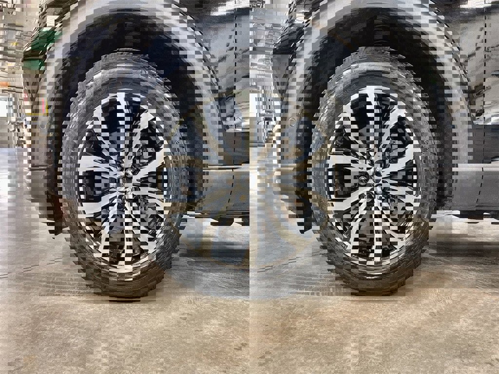 Used 2020 Ford Explorer ST w/ Premium Technology Package image 10