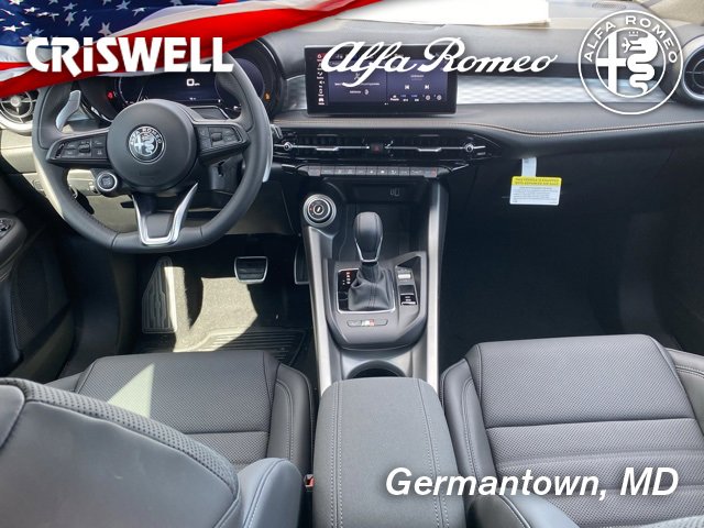 New 2025 Alfa Romeo Tonale w/ Premium Package image 44