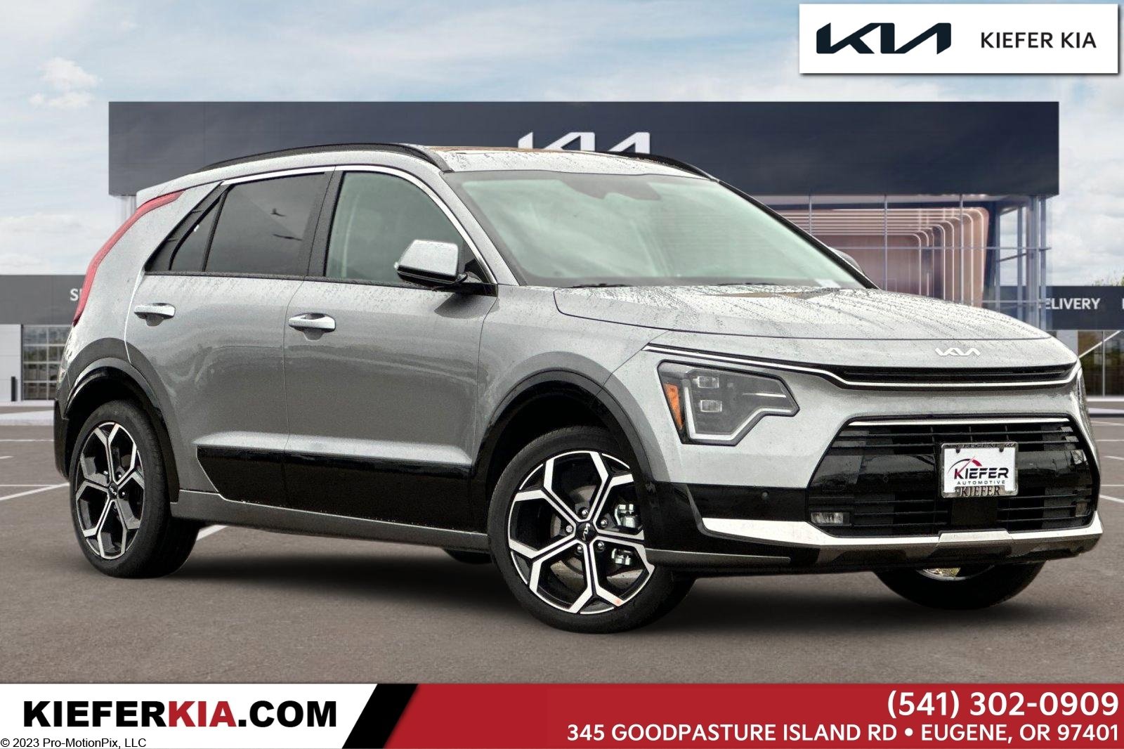 New 2025 Kia Niro SX Touring