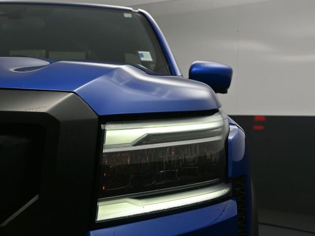 Used 2024 Nissan Frontier PRO-4X w/ Pro Convenience Package image 12