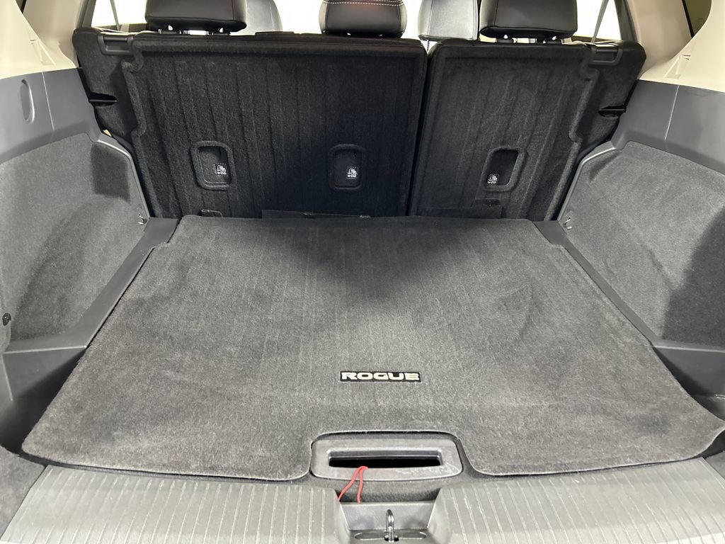 Used 2023 Nissan Rogue SV FWD image 19