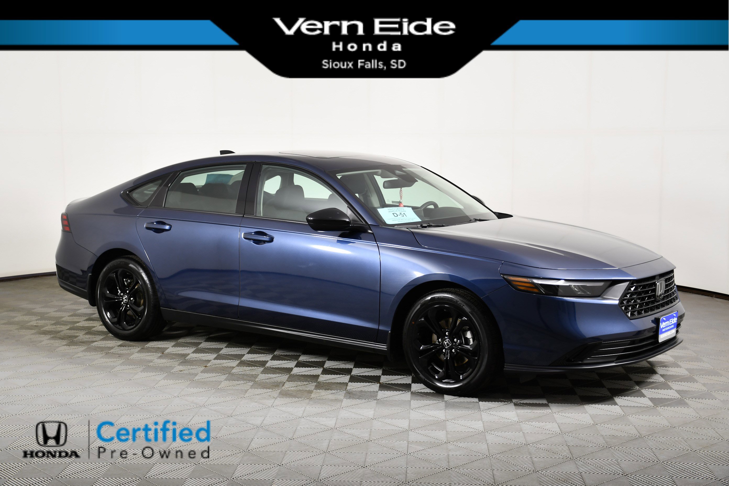 Certified 2025 Honda Accord SE image 1