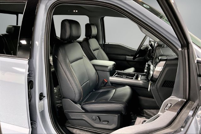 New 2027 Ford F350 Lariat w/ Lariat Ultimate Package AWD/4WD image 11