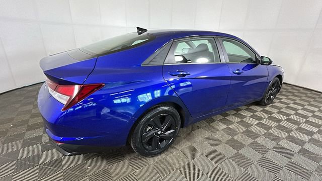 Certified 2023 Hyundai Elantra SEL w/ Cargo Package FWD image 3