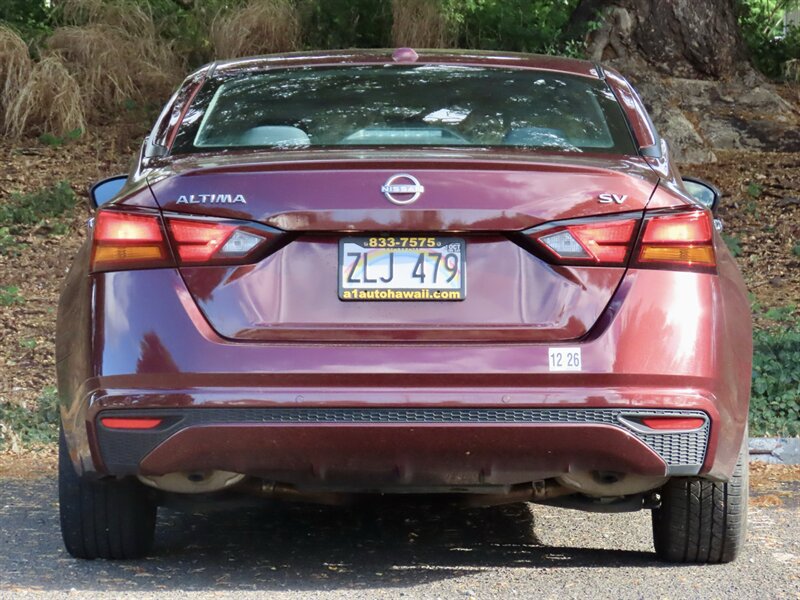 Used 2024 Nissan Altima 2.5 SV FWD image 5
