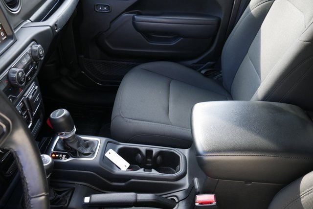 Used 2022 Jeep Gladiator Sport image 23