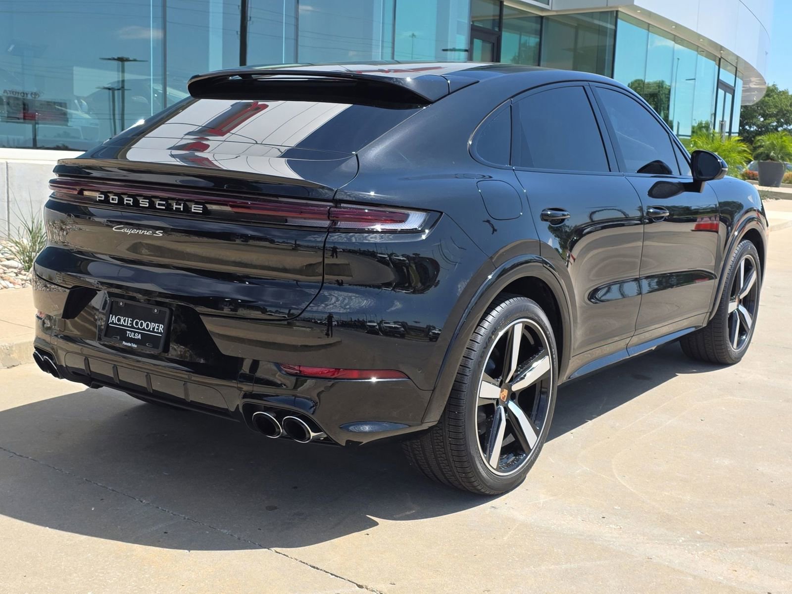 Certified 2026 Porsche Cayenne S AWD/4WD image 7