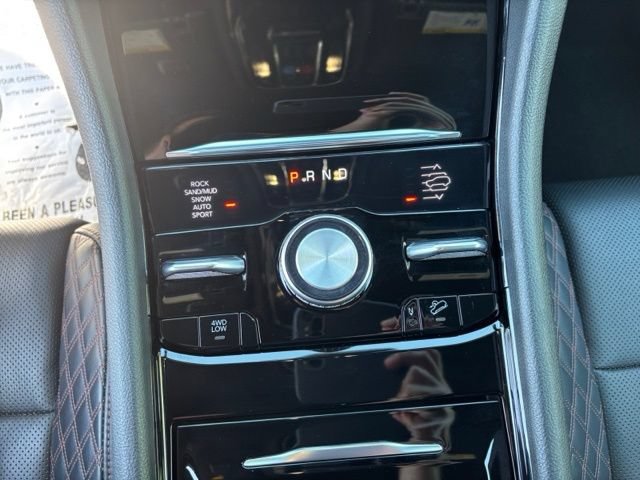 Used 2024 Jeep Grand Cherokee Summit AWD/4WD image 21