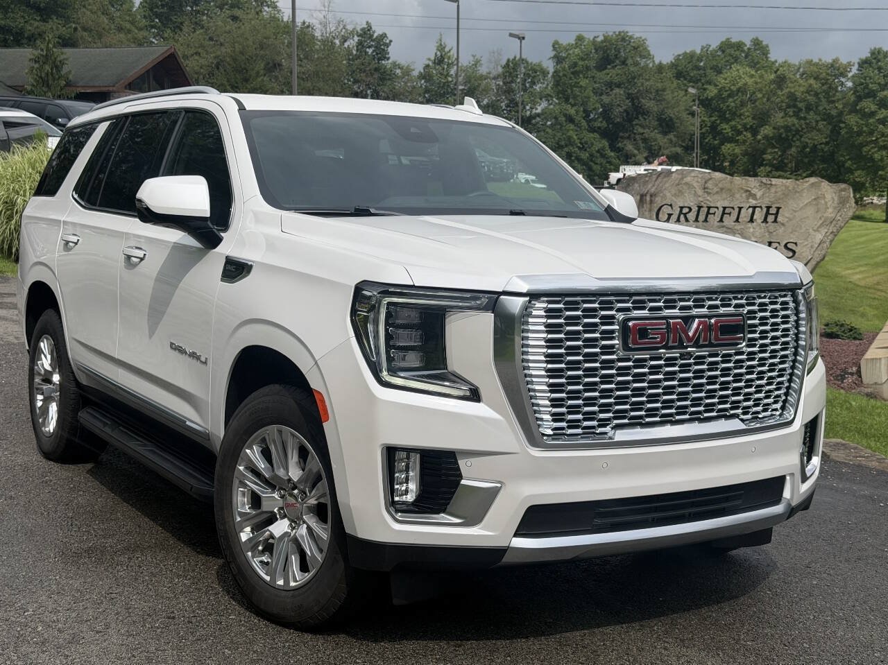 Used 2024 GMC Yukon Denali w/ Max Trailering Package AWD/4WD image 6
