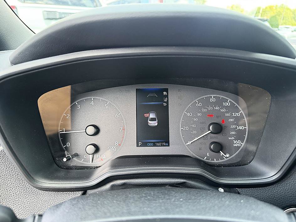 Certified 2025 Toyota Corolla SE FWD image 14