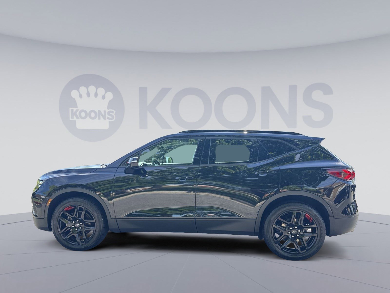 Used 2020 Chevrolet Blazer LT w/ Redline Edition AWD/4WD image 2