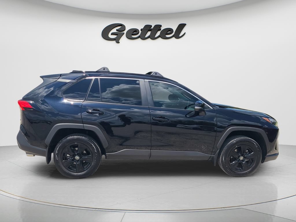 Used 2025 Toyota RAV4 XLE w/ Convenience Package FWD image 4