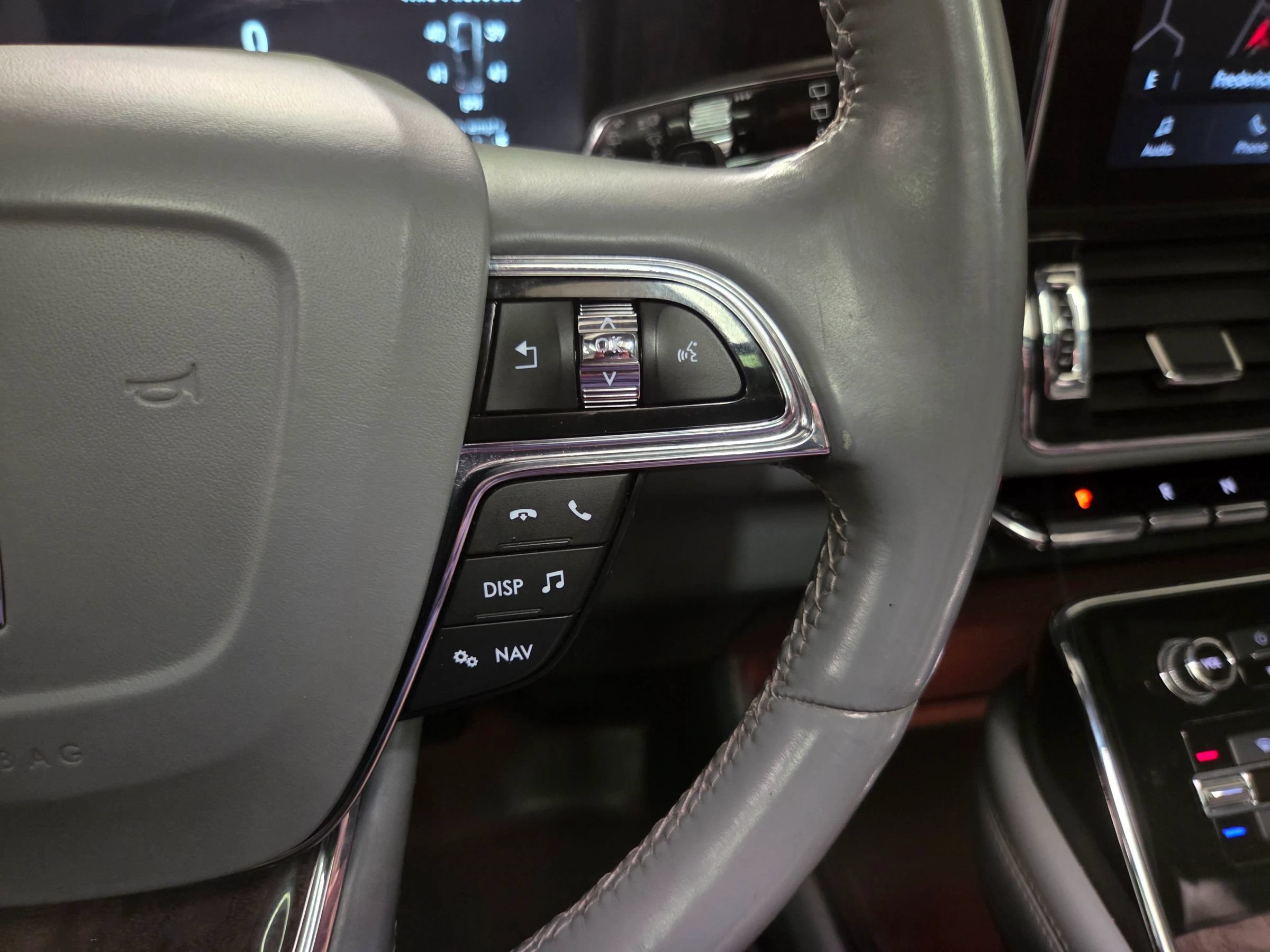 Used 2021 Lincoln Navigator L Reserve RWD image 19
