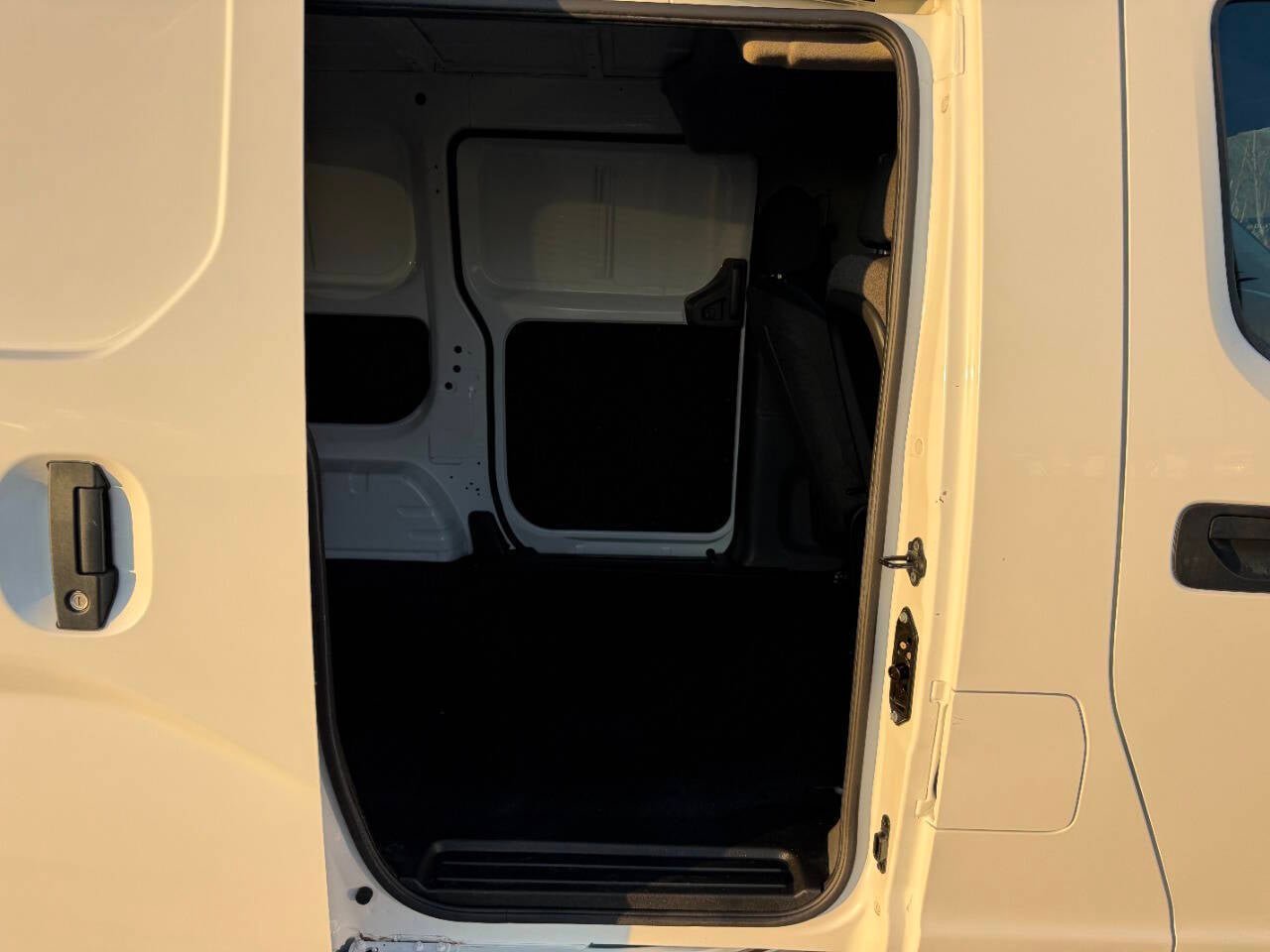 Used 2018 Nissan NV200 SV w/ Navigation Package FWD image 26