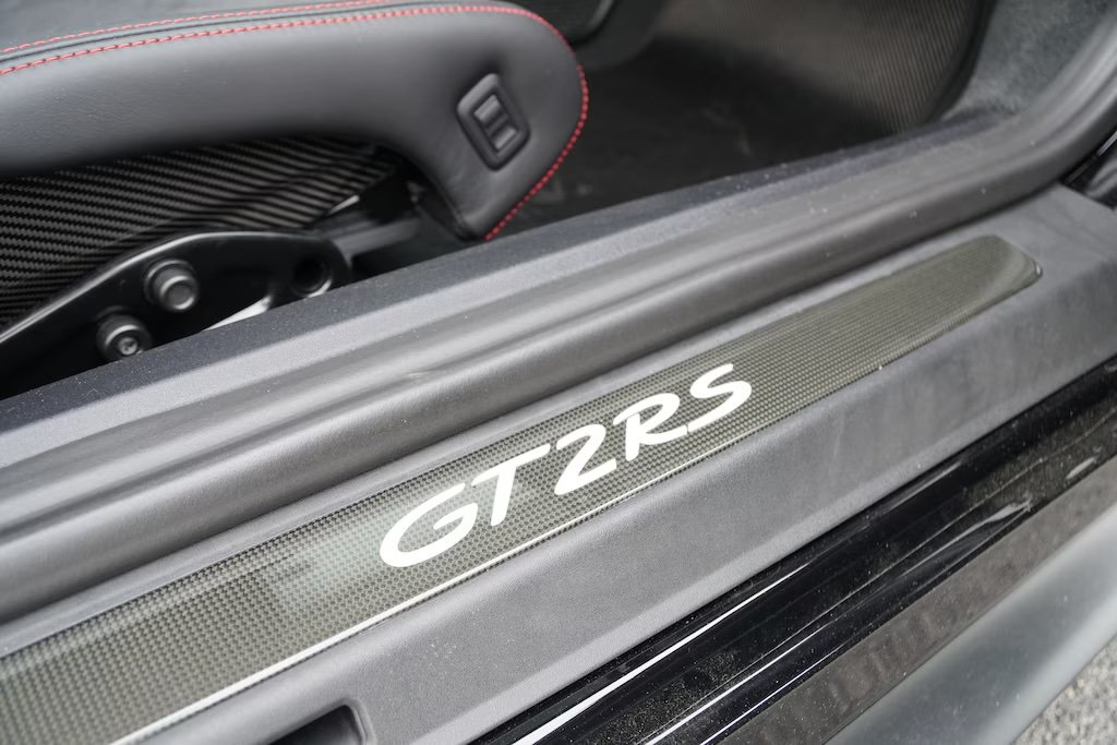 Used 2019 Porsche 911 GT2 RS RWD image 21
