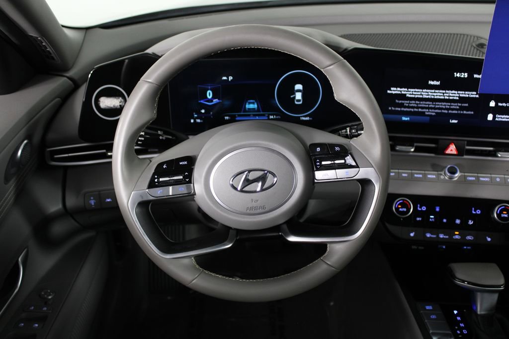 Certified 2023 Hyundai Elantra SEL w/ Convenience Package image 21