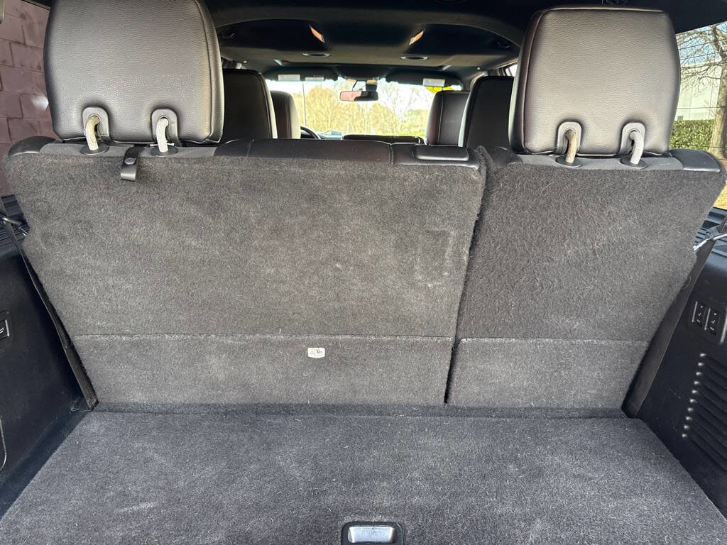 Used 2015 Ford Expedition Limited w/ Equipment Group 301A RWD image 13