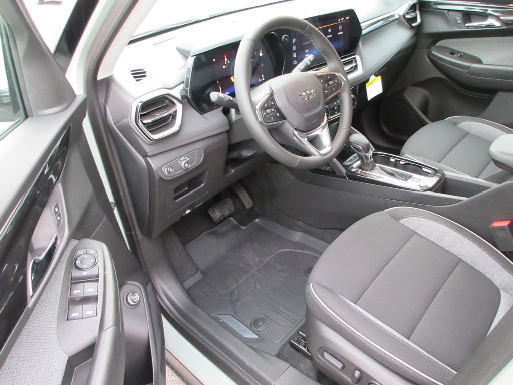 New 2026 Chevrolet TrailBlazer LT w/ Convenience Package FWD image 12
