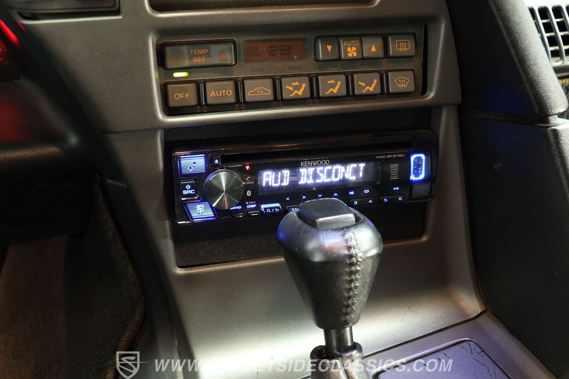 Used 1990 Chevrolet Corvette Coupe RWD image 39