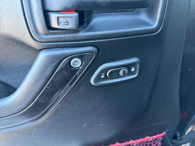 Used 2017 Jeep Wrangler Unlimited Rubicon image 17