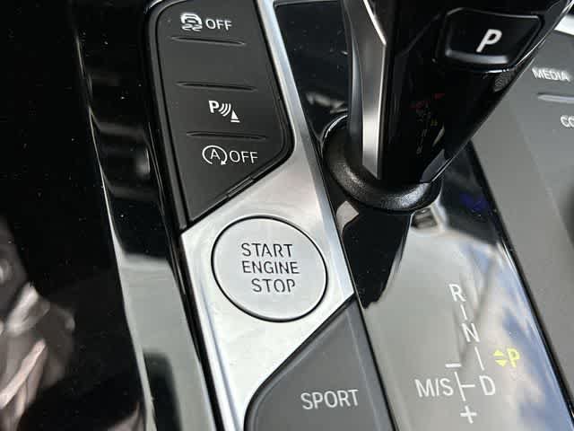 Used 2023 BMW X4 xDrive30i w/ M Sport Package AWD/4WD image 11