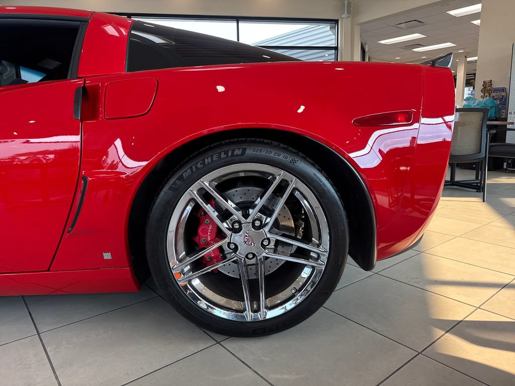 Used 2006 Chevrolet Corvette Z06 w/ Preferred Equipment Group RWD image 30