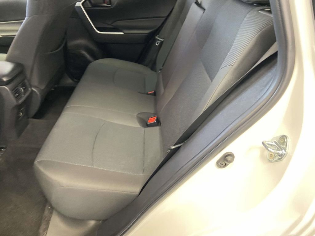 Certified 2025 Toyota RAV4 LE FWD image 15