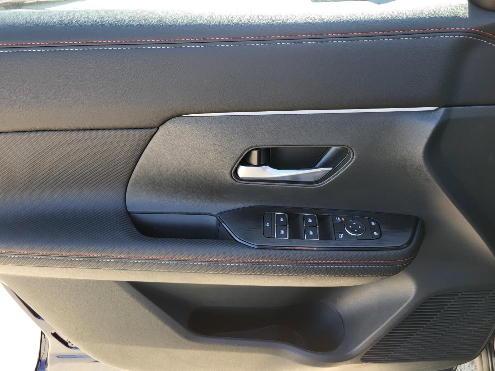 New 2026 Nissan Kicks SR w/ SR Premium Package FWD image 20