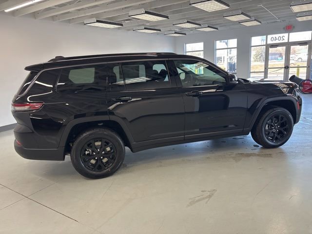 New 2026 Jeep Grand Cherokee L Altitude image 8
