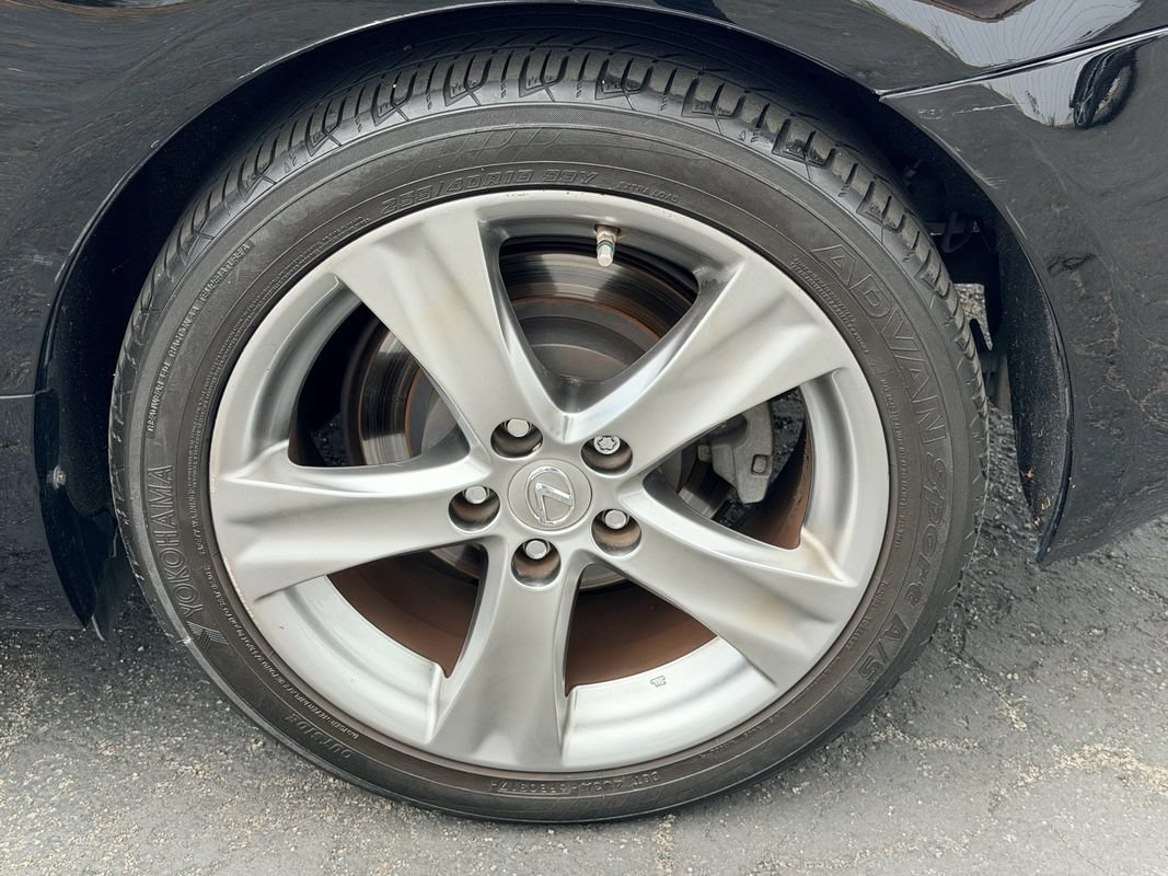 Used 2012 Lexus IS 350C w/ Luxury Pkg RWD image 24