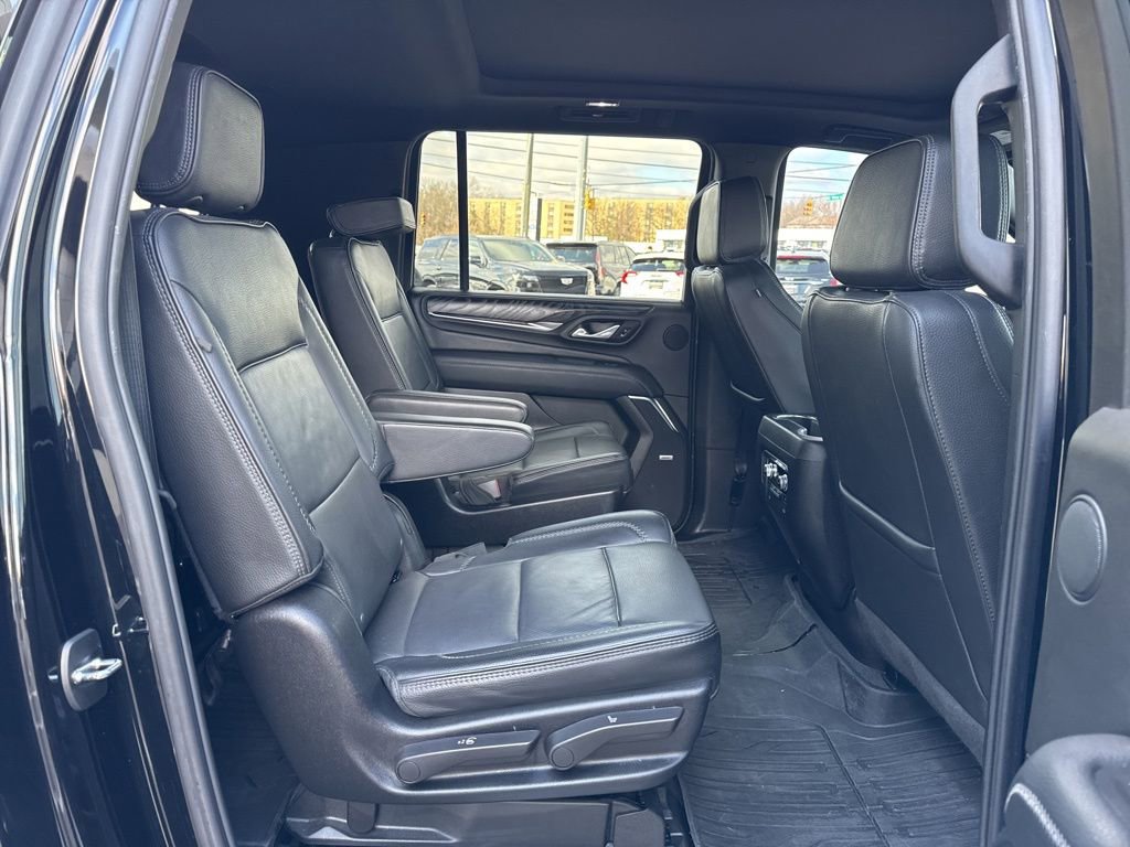 Used 2024 GMC Yukon XL Denali image 28