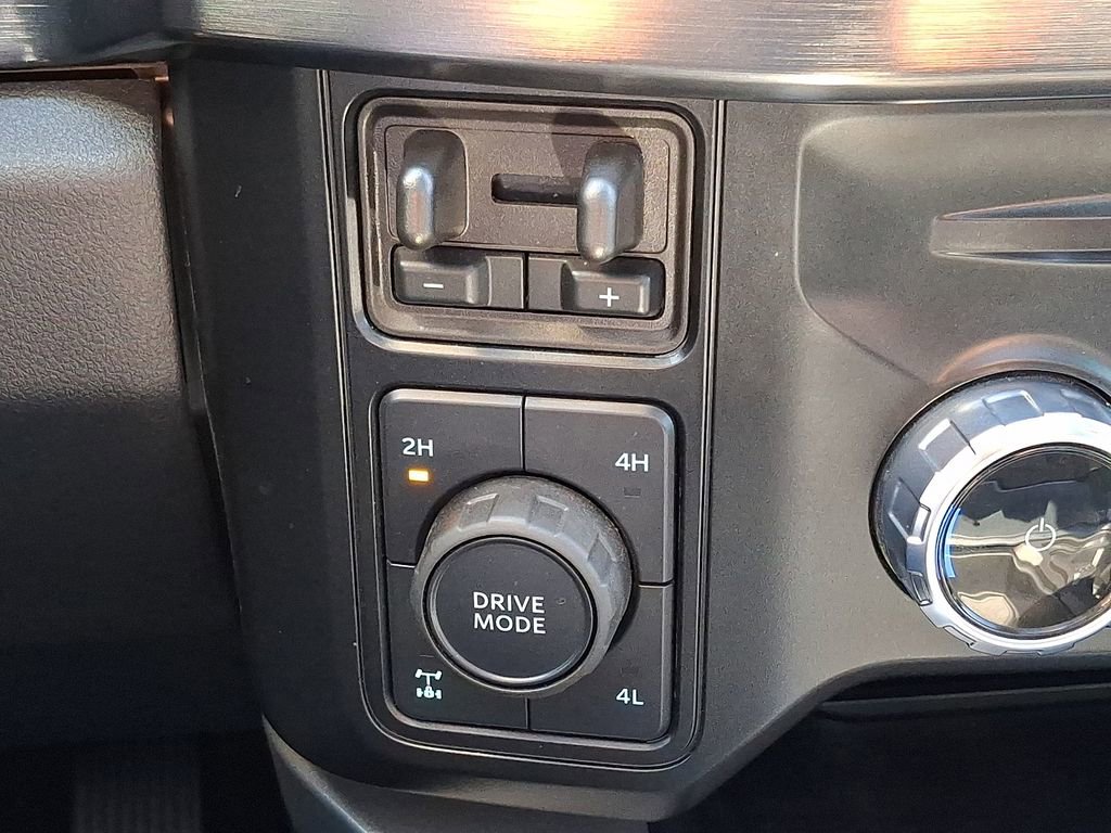 Used 2024 Ford F250 Lariat w/ Lariat Ultimate Package AWD/4WD image 27