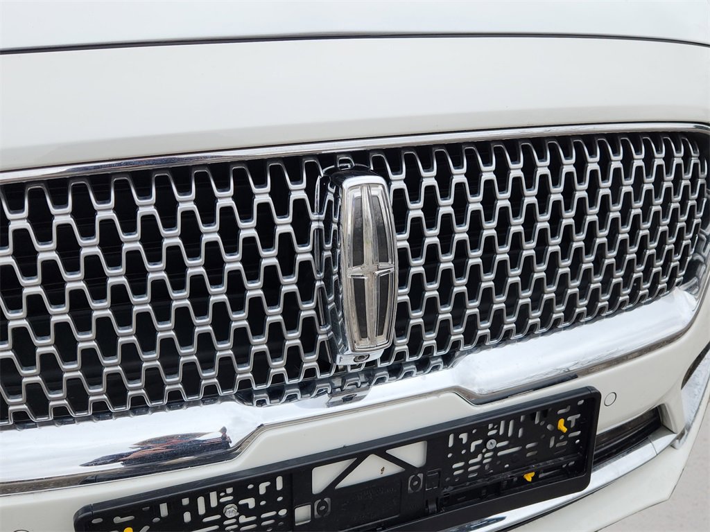 Used 2020 Lincoln Continental Reserve w/ Luxury Package image 26