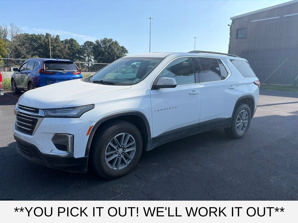 Used 2022 Chevrolet Traverse LT FWD image 3