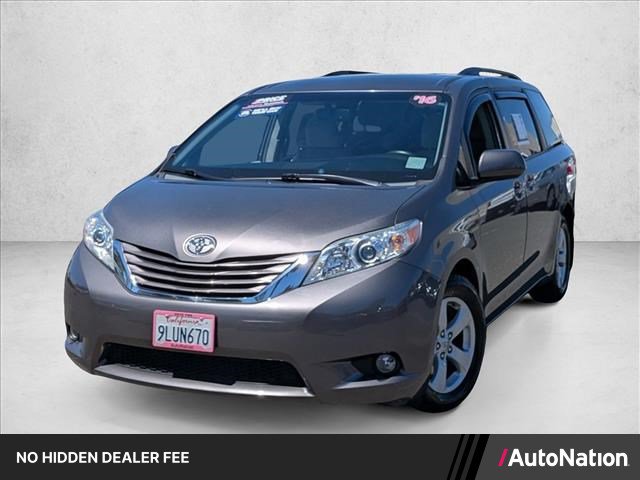 Used 2016 Toyota Sienna LE FWD image 1