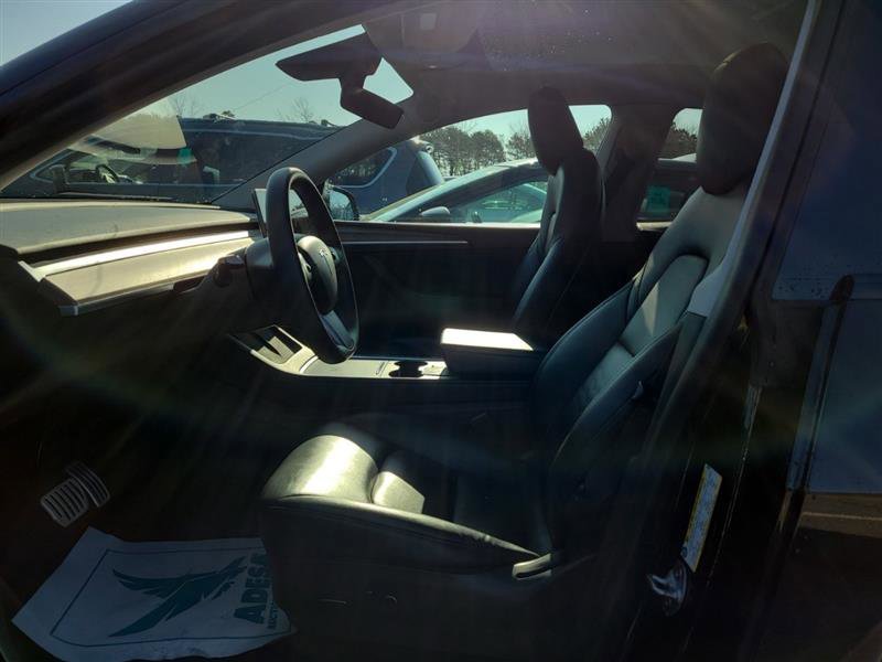 Used 2022 Tesla Model Y Performance image 8