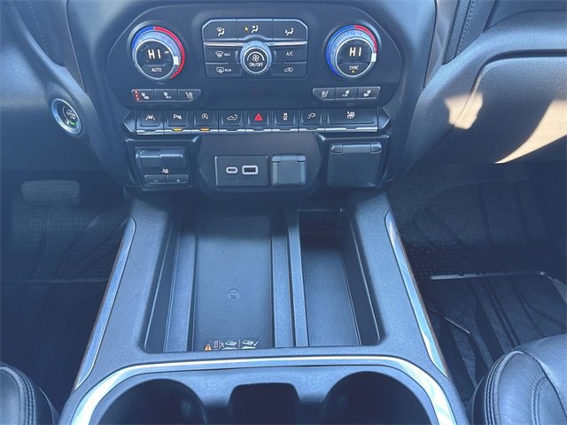 Used 2019 Chevrolet Silverado 1500 High Country w/ Technology Package image 18