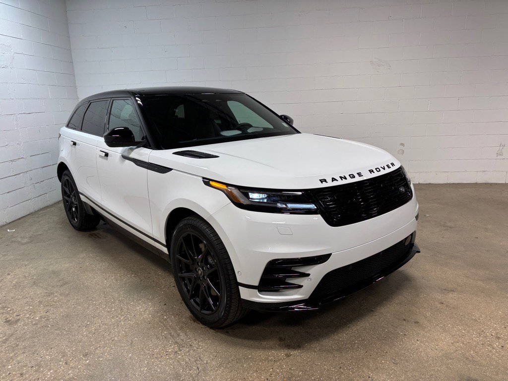 New 2026 Land Rover Range Rover Velar Dynamic SE image 4