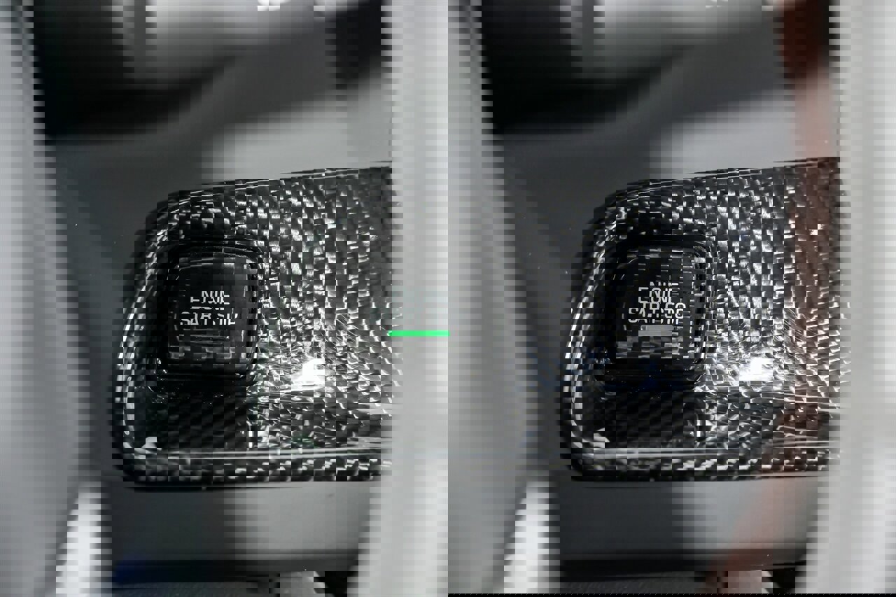 Used 2018 Chevrolet Camaro ZL1 image 32