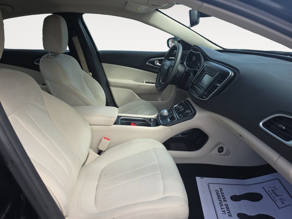 Used 2016 Chrysler 200 Limited FWD image 15