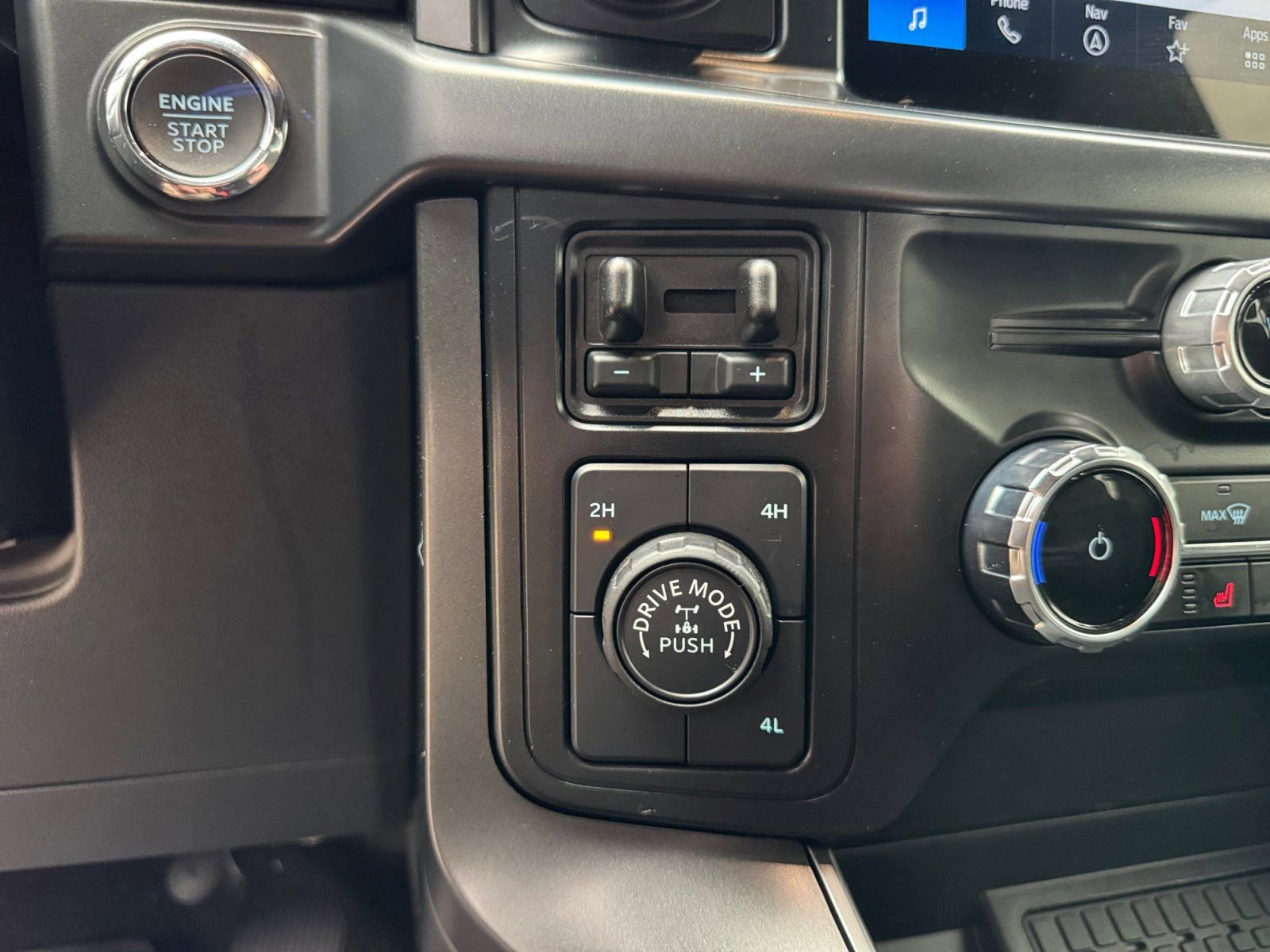 Used 2024 Ford F150 XLT w/ Equipment Group 302A MID image 23