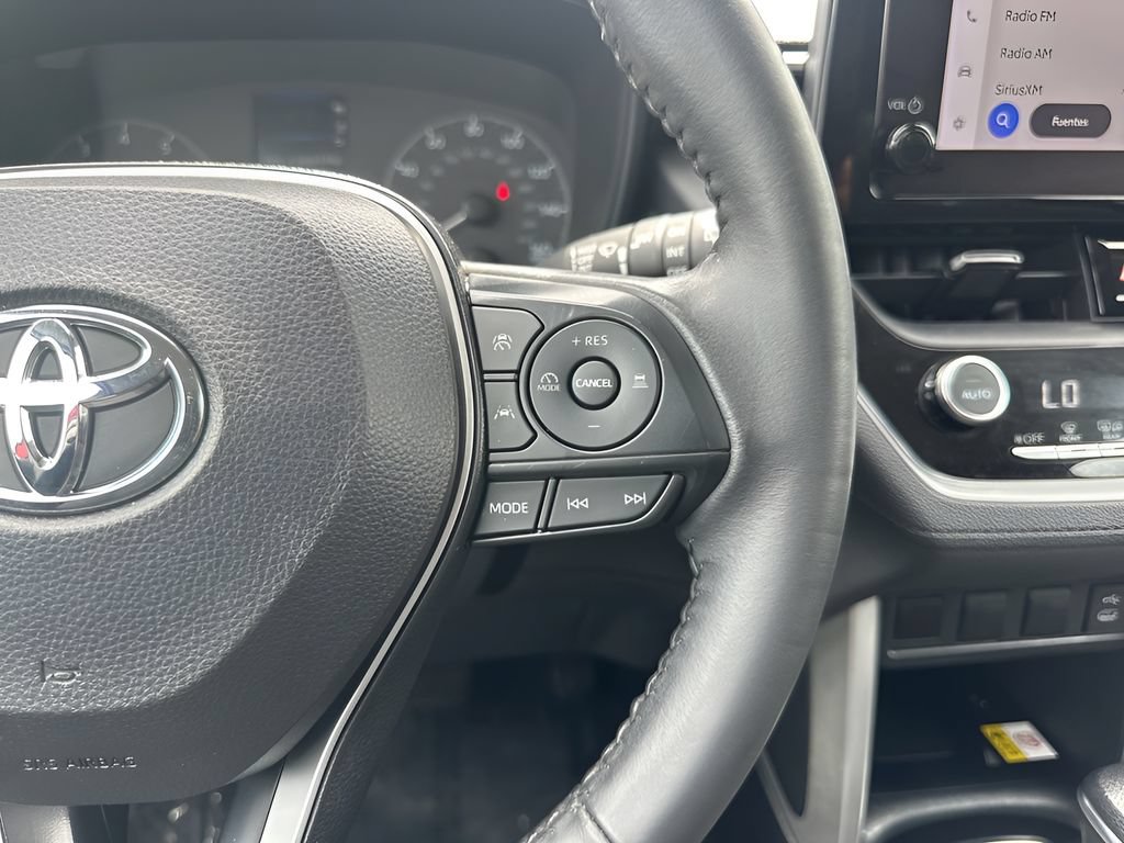 Used 2023 Toyota Corolla Cross LE FWD image 14
